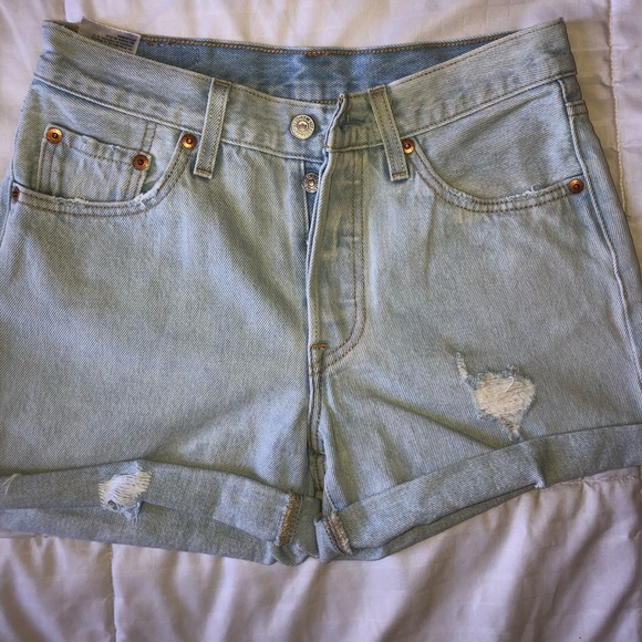 Levi 501 shorts - Picture 2 of 5